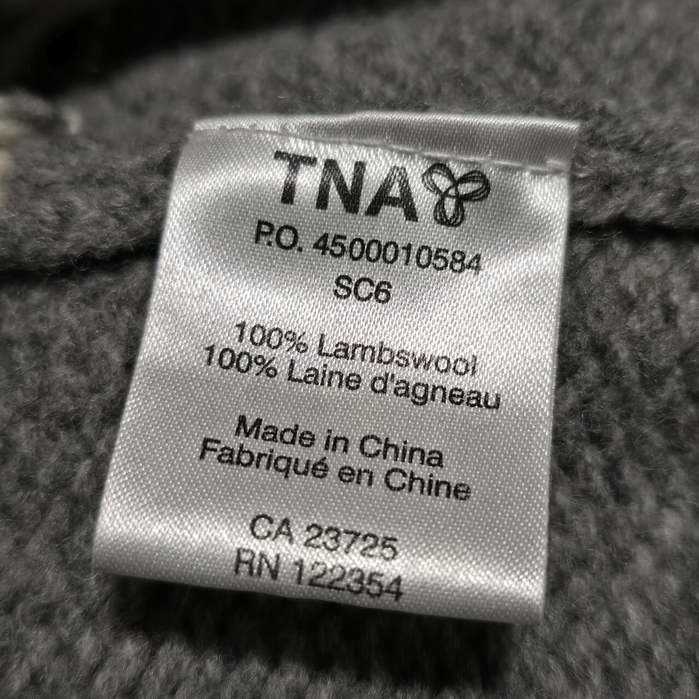 Size Large TNA Cowichan Lambswool Sweater From Aritzia. - Picture 4 of 5